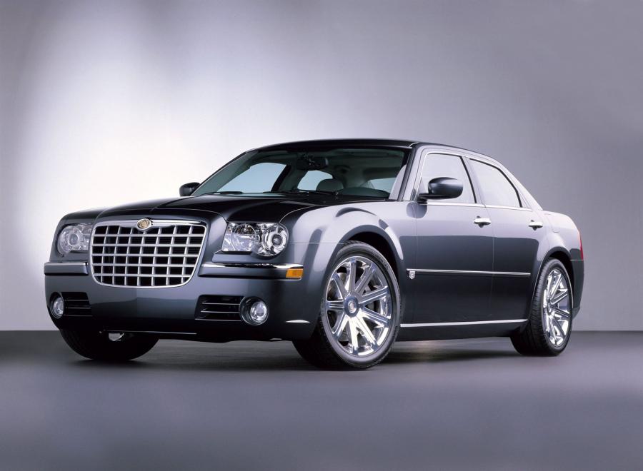  Chrysler 300C Concept 2003 года  (фото 47 из 69)